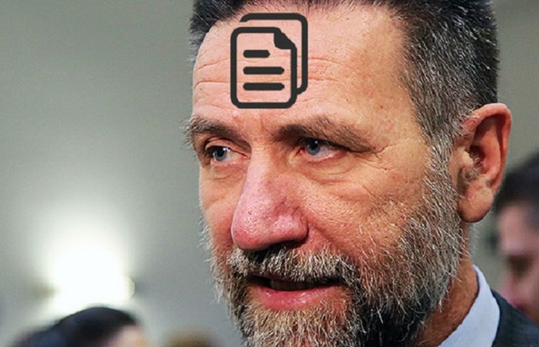 NOVA AFERA Barišić prijavljen u Njemačkoj, plagirao je i vlastiti doktorat?