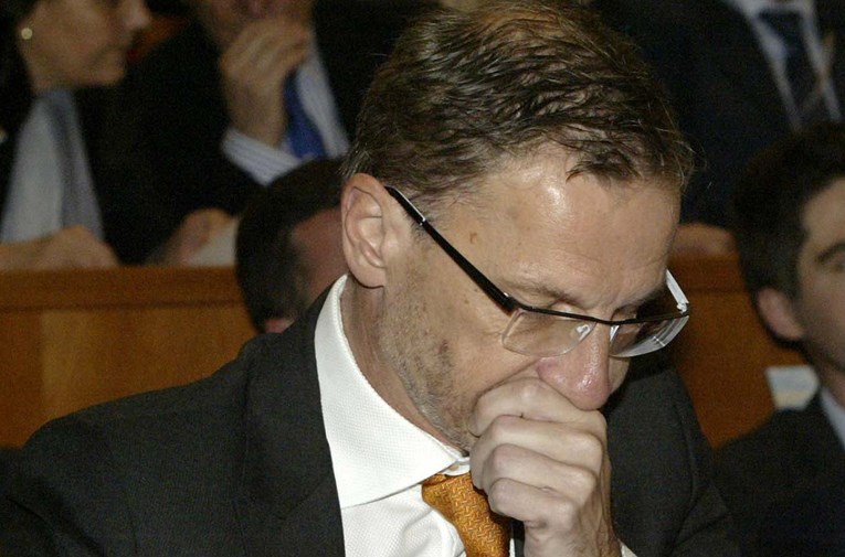 Vujčić misli da je nevin jer je američke lešinare spajao s vladom, a ne Borgom