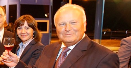 Evo kako nas Linić zadužuje: Stare kredite država vraća uzimanjem novih, ali s većim kamatama!