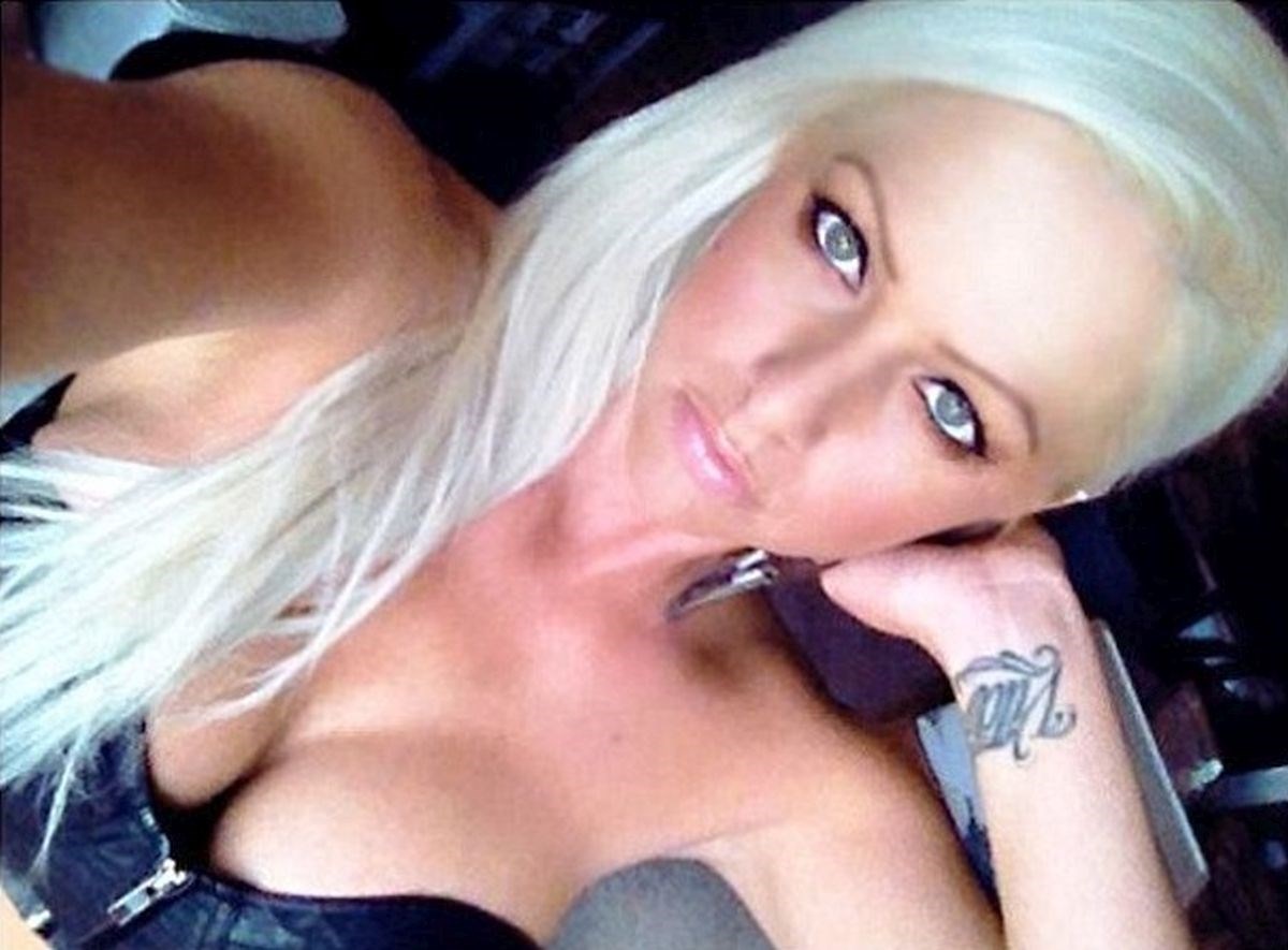 signs a man is unhappily married Hot girl milf speard pussy