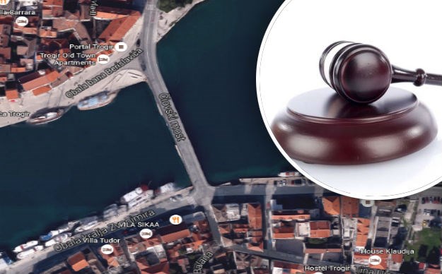 Vozačica koja je usmrtila pješaka na čiovskom mostu i vukla ga do kuće radit će za opće dobro
