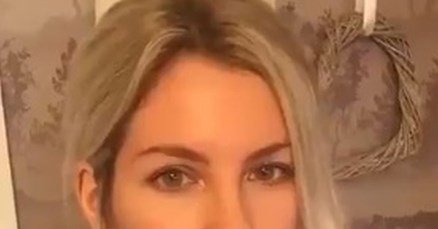 Pristala odjenuti što god joj mama pokloni za Božić, pao joj mrak na oči kad je vidjela dar