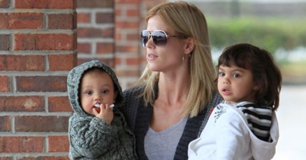 Elin Nordegren bila u teškoj depresiji zbog Tigera Woodsa te je povraćala nakon jela
