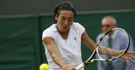 Pobjednica Roland Garrosa ispala u prvom kolu Wimbledona