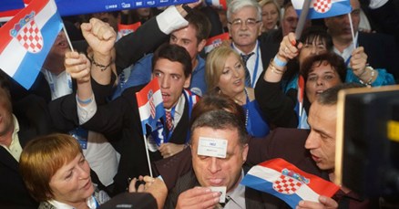 HDZ-OVI FANOVI ISKRENO "Neka propadnemo, ali glasat ćemo za HDZ do smrti"