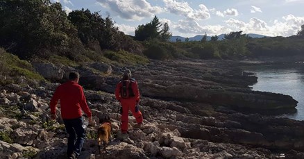 Policija, ronioci, HGSS i dron danima tražili mladića, a on krao po istarskim kampovima