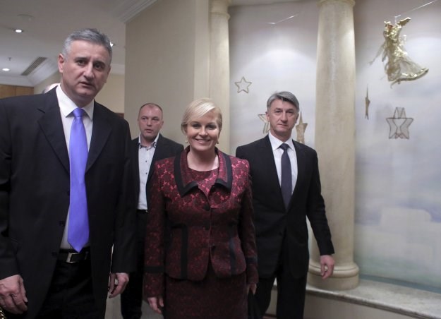 HDZ opet skuplja novac po večerama: Dajte malo za Kolindu, malo za Tomislava