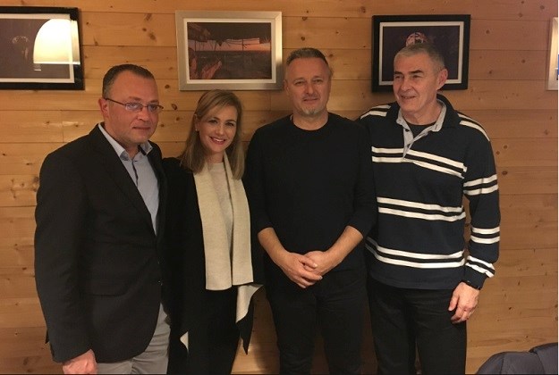 Glasnović i "hrvatske uzdanice" Thompson, Hasanbegović i Esih