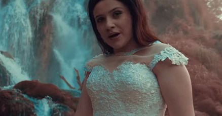 S 13 je oduševila regiju svojim glasom, a sad ima hit: Poslušajte novi singl zvijezde "X Factora"
