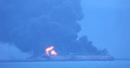 Zbog požara na iranskom tankeru prijeti ekološka katastrofa