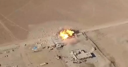 VIDEO Barbari ISIS-a dronom snimali bombaške napade pa objavili jezivu kompilaciju