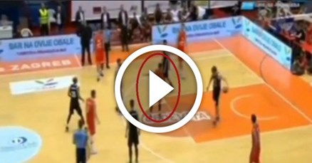 UMALO TUČNJAVA Pogledajte incidente na utakmici Cedevite i Partizana i Tomasov potez koji je razljutio Srbe