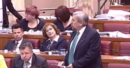 Jurjević: Neka Kolinda umjesto jelena smanji broj službenika na Pantovčaku