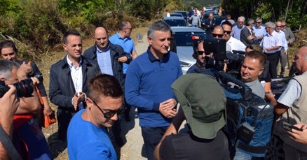 HDZ: Ostojić policiju zloupotrebljava u predizborne svrhe, SDP gradi sabirni centar na Prevlaci