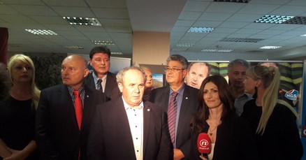 VIDEO Kerum vodi ispred Opare, pogledajte slavlje u stožeru