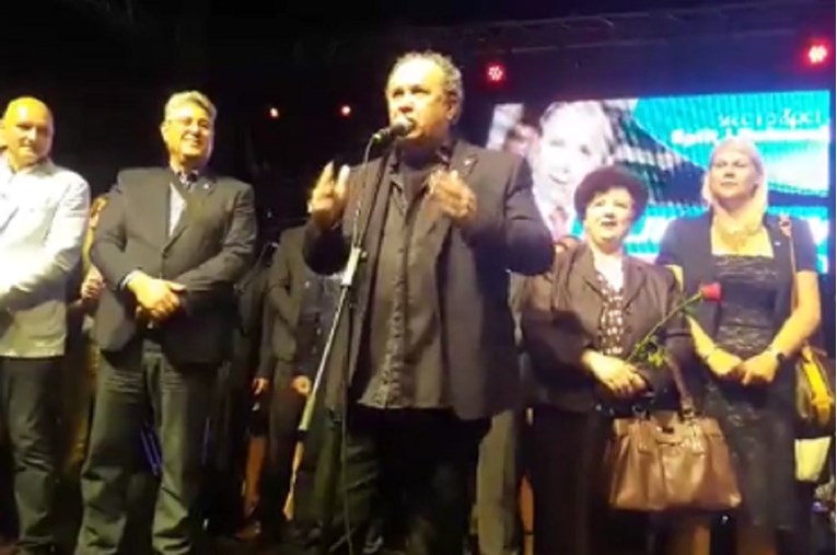 Kerum svašta izgovorio o protukandidatima pa svjetini obećao: "Hajduk će biti prvak"