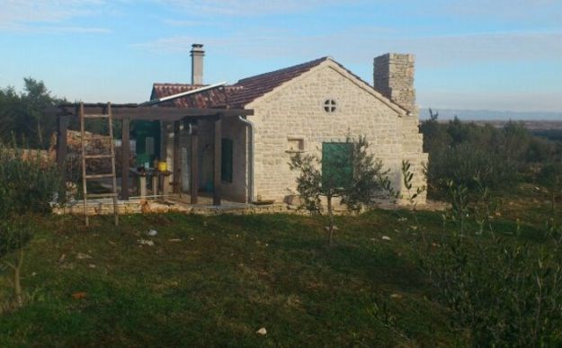 Dalmatinac siromašnima nudi besplatno ljetovanje u svojoj kući za odmor