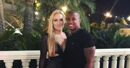 Lindsey Vonn u emisiji uživo skoro pokazala međunožje u izrezanoj suknji