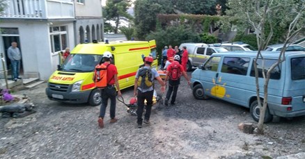 Splitski HGSS-ovci spasili teško ozlijeđenu djevojčicu, pala je s litice visoke 10 metara