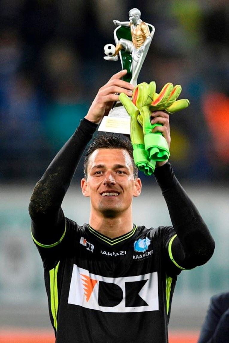 BRAVO MAJSTORE Lovre Kalinić najbolji golman Belgije