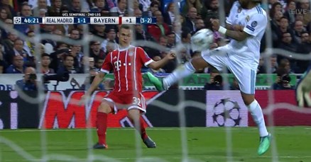JE LI BAYERN OŠTEĆEN ZA TRI PENALA PROTIV REALA? Pogledajte sve sporne situacije