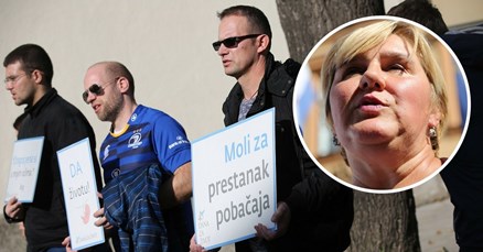 Markićkini molitelji stigli u Frankfurt, njemački list ih žestoko popljuvao