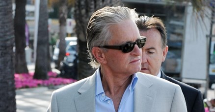Stigle ga godine: Michael Douglas teško prati ritam svoje djece