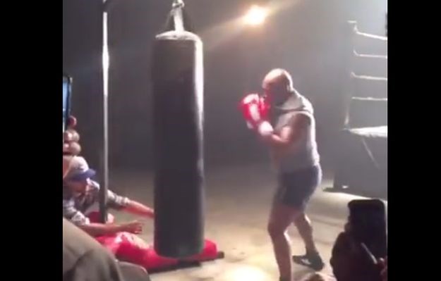Iron Mike još uvijek može udariti: Pogledajte kako Tyson održava formu