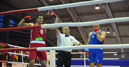 TRI MEDALJE ZA HRVATSKE BOKSAČE Milun i Cvetković viceprvaci Europe