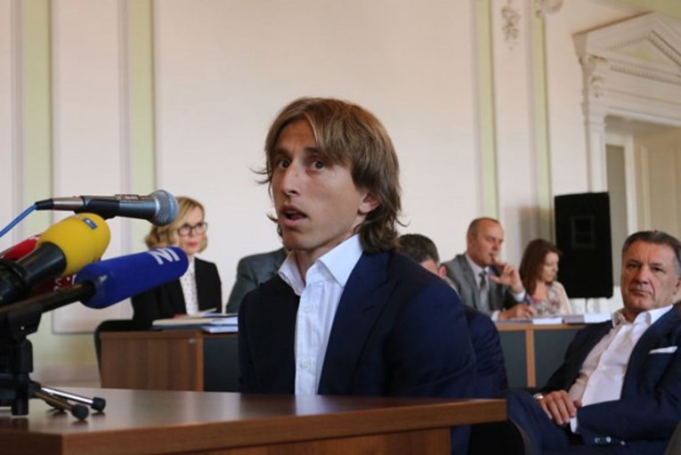 KAPETAN REPREZENTACIJE OPTUŽEN ZA KRIMINAL Pogledajte što je Modrić sve zaboravio zbog Mamića