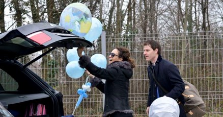 "Muške snage" pristigle u pomoć: Monika Mamić i mali Jakov jutros izašli iz rodilišta u društvu tate i starijeg brata