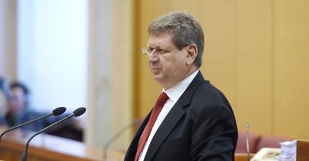 Mrsić: Zahtjevi HZMO-a su nerealni, ionako imaju deset posto višu plaću od službenika koji rade u ministarstvima