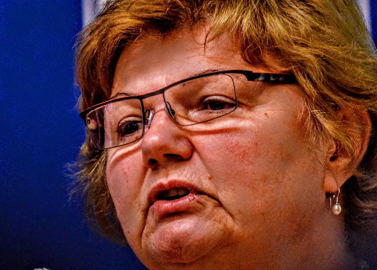 Murganićka opet šokira Obiteljskim zakonom: Izvanbračni i bračni parovi više nemaju ista prava