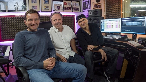 Hrvatski producentski tim PlayOne i dobitnik Grammyja rade na albumu legendarne grupe Simple Minds