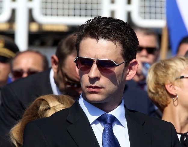 Petrov: HDZ-u i SDP-u su hrvatske tvrtke bankomati