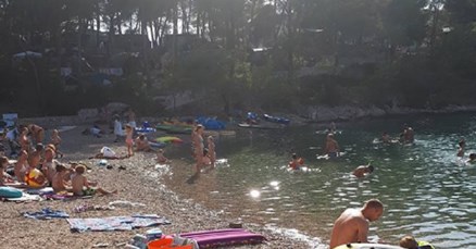 Hvaranku potjerali s plaže: "Htjeli su mi naplatiti 30 kuna za ulaz, a nemaju koncesiju"