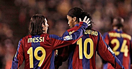 ŠTO ĆE BARCA BEZ MESSIJA? Ronaldinho je to objasnio dirljivim riječima