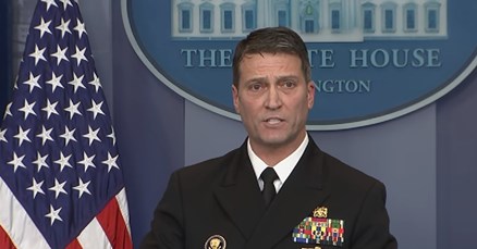 Trump zamijenio ministra za ratne veterane liječnikom Bijele kuće