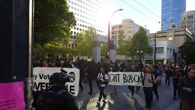 Bare u Science fiction muzej u Seattleu, istražite zašto propadaju hrvatski.
