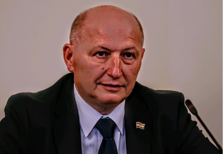POTVRĐENO Predsjednik Ustavnog suda plagirao je doktorat