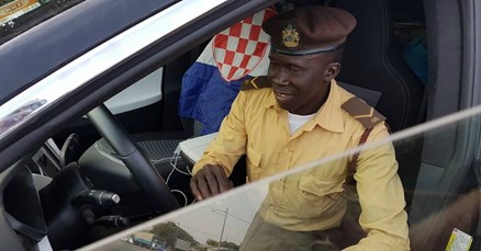 Team Tesla u Africi: Kad strah od pijeska zamijeni strah od vode
