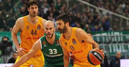Pao prvak Europe, Barca s Tomićem izgubila u Ateni