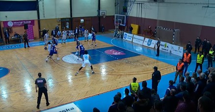 SUCI ALKARU OTELI POBJEDU "Skratili" tricu i darivali Cibonu u rijetko viđenoj drami