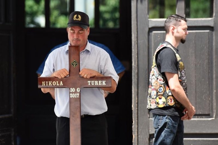 TUGA U VARAŽDINU Pokopan bajker kojeg je nožem ubila bivša djevojka