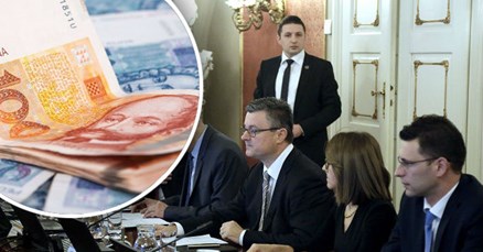 Vlada pala, obveznice propale - slijedi li bankrot?