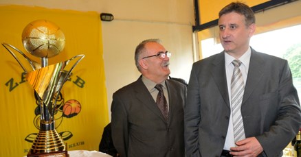 Karamarku ne smeta što surađuje s ljudima koji su pod istragom: "Istraga ne znači da su krivi"