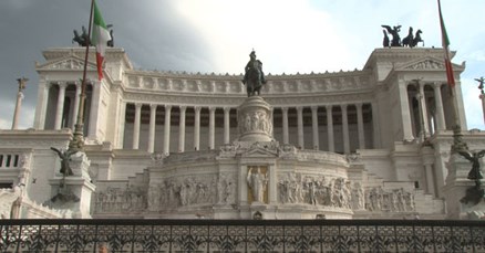 Papa: Vatikanska banka mora postati poštena i transparentna ili slijedi gašenje