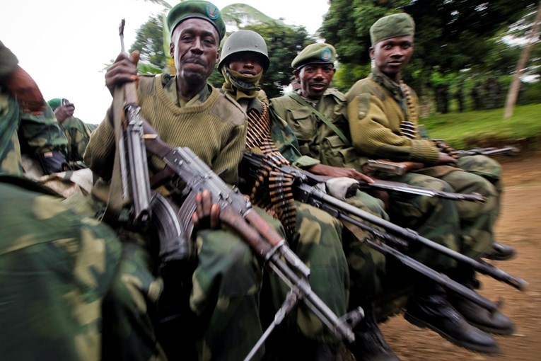 Upoznajmo običaje zemalja iz kojih dolaze migranti :) Kongo-vojska-EPA