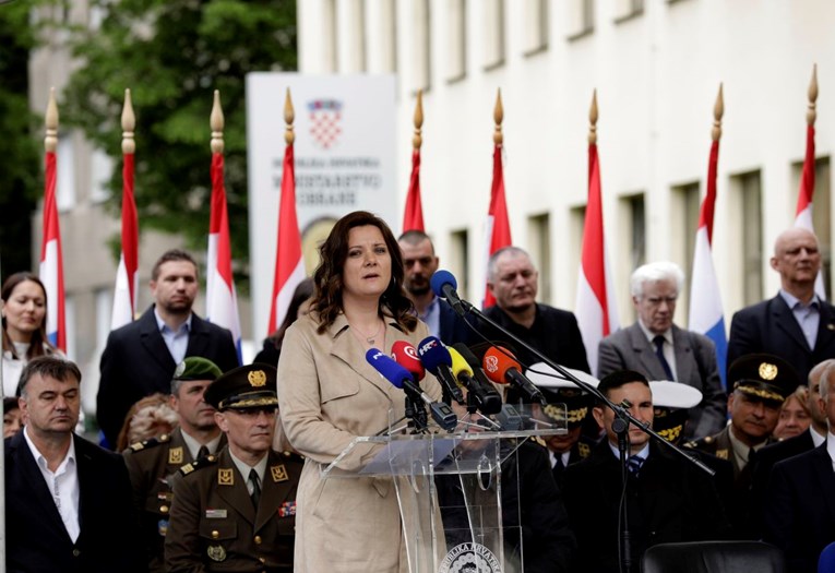Kći Rudolfa Perešina održala emotivan govor ispred očeva MiG-a