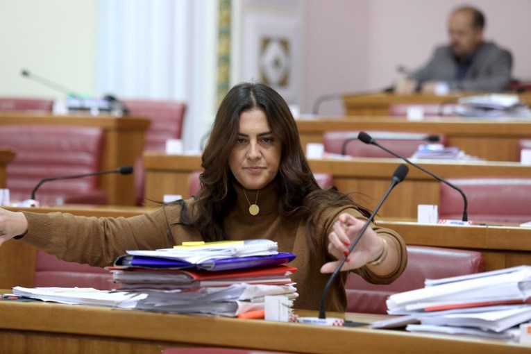 Stigao nalaz iz KBC-a Split, tvrde da je Mostova zastupnica dobila anesteziju
